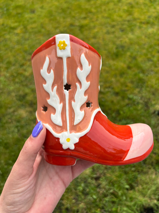 Ceramic tealight burners